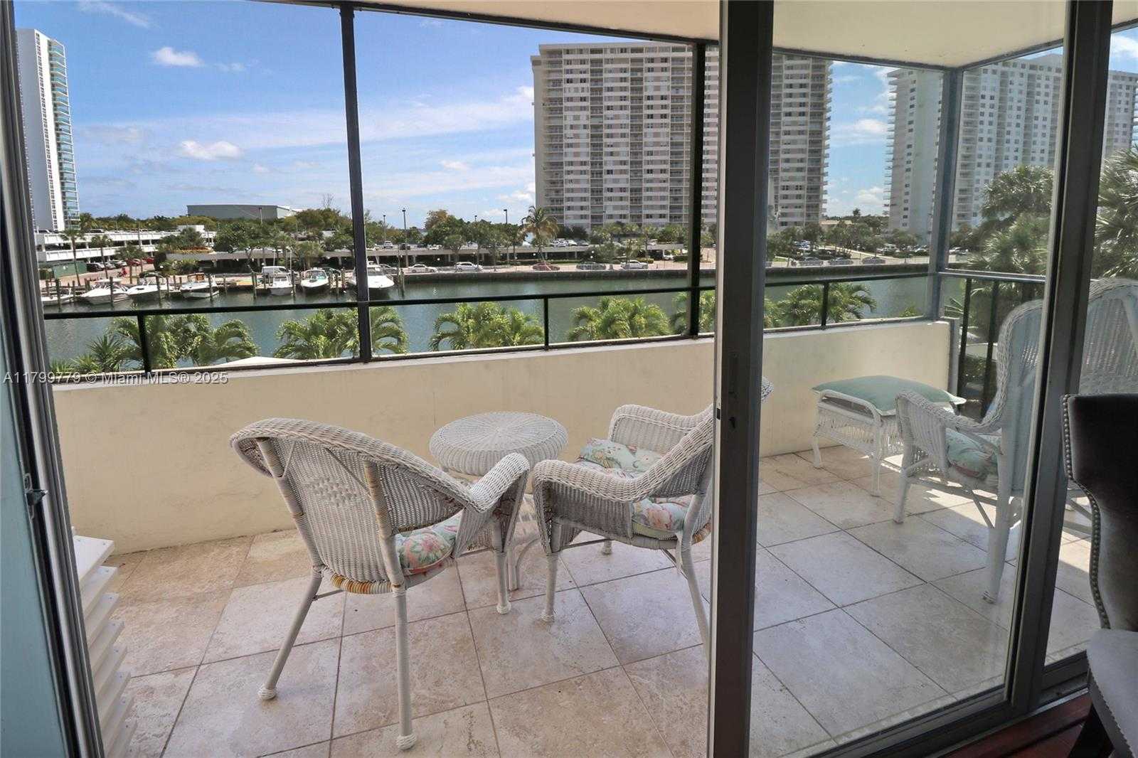 Small Image of 220 KINGS POINT DR #310, Sunny Isles Beach Number 21