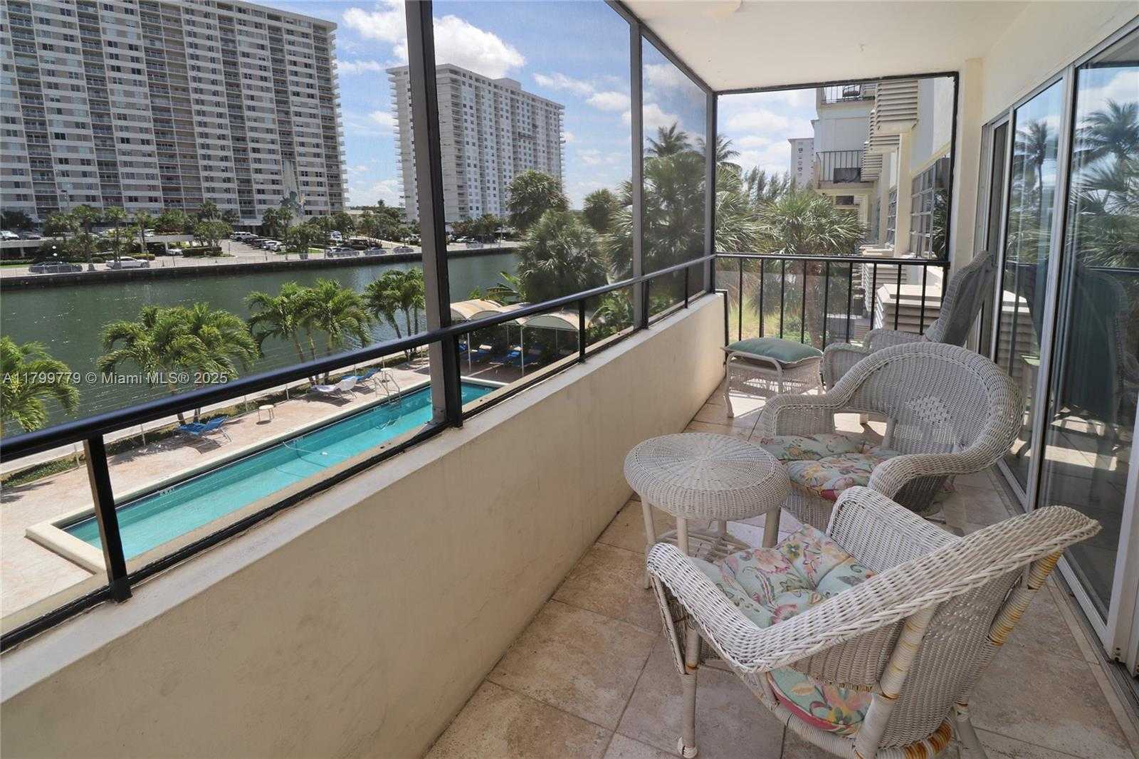 Small Image of 220 KINGS POINT DR #310, Sunny Isles Beach Number 22