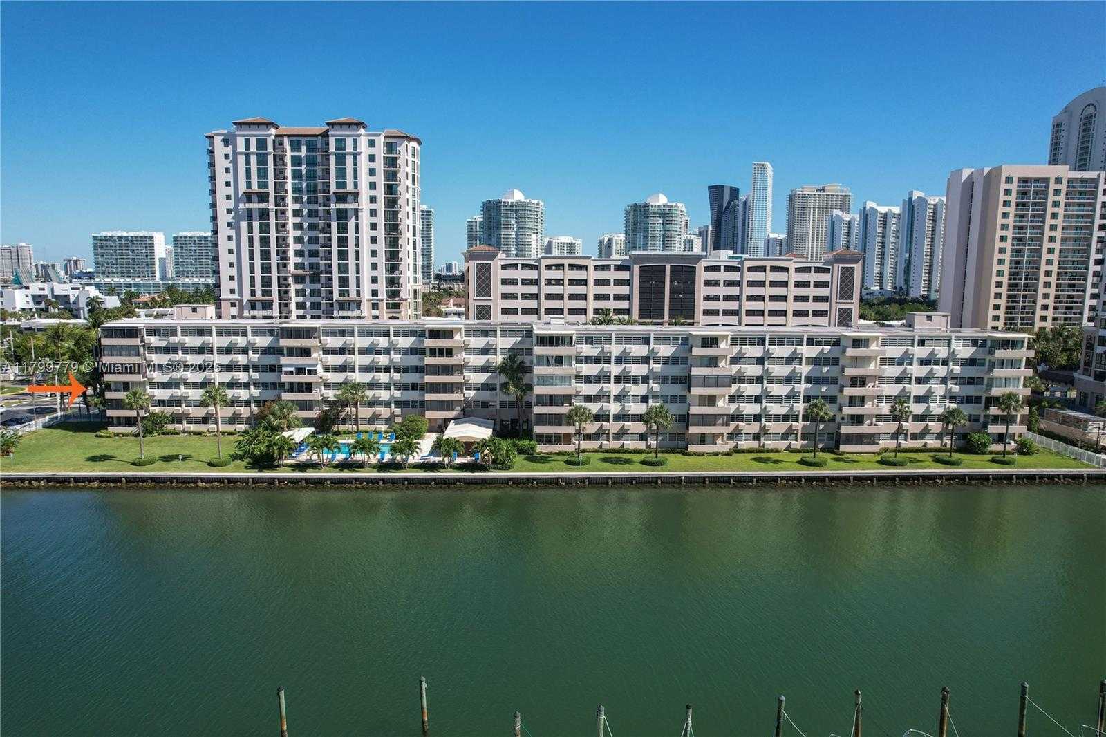 Small Image of 220 KINGS POINT DR #310, Sunny Isles Beach Number 27