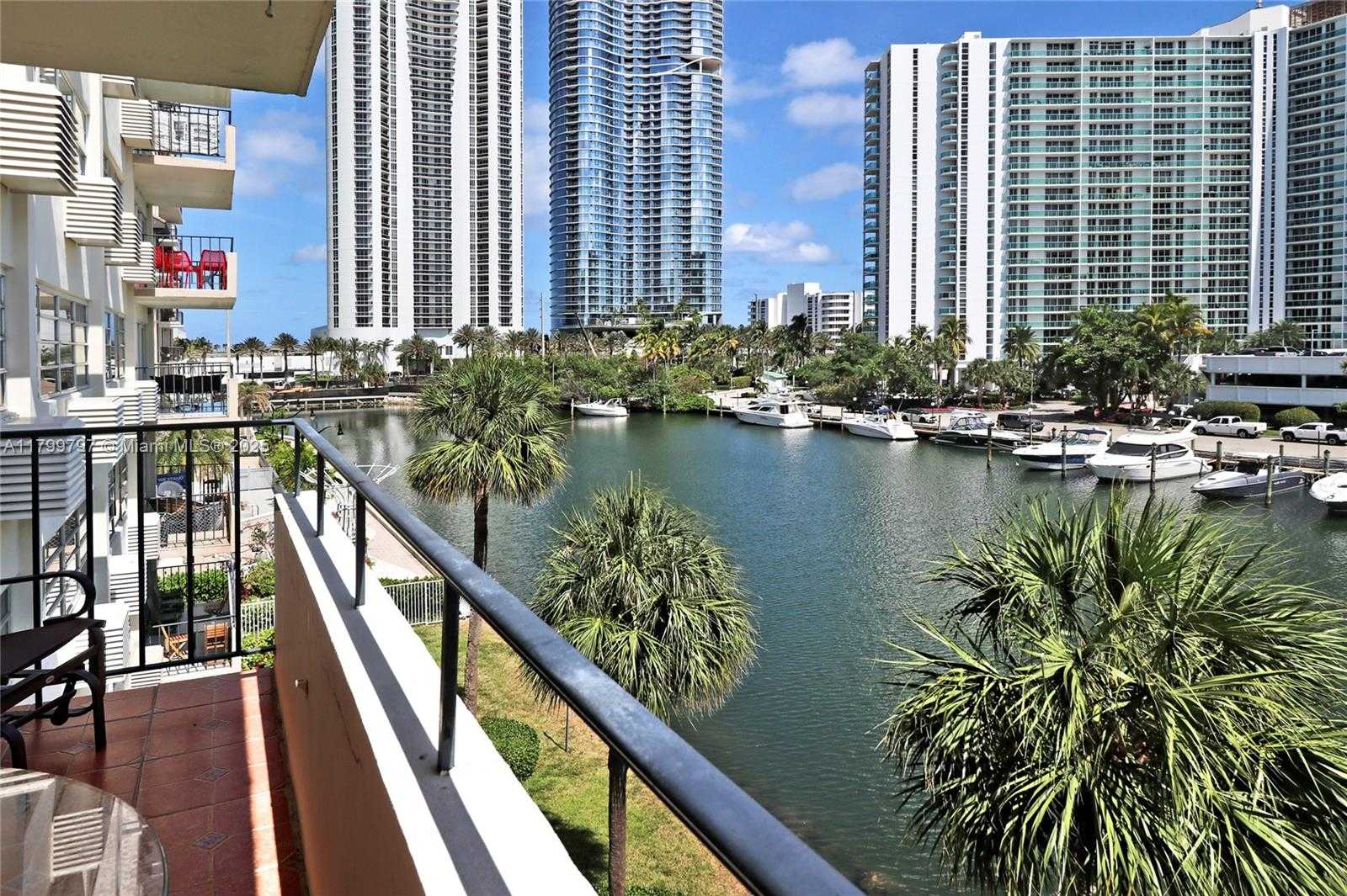 Small Image of 220 KINGS POINT DR #403, Sunny Isles Beach Number 21