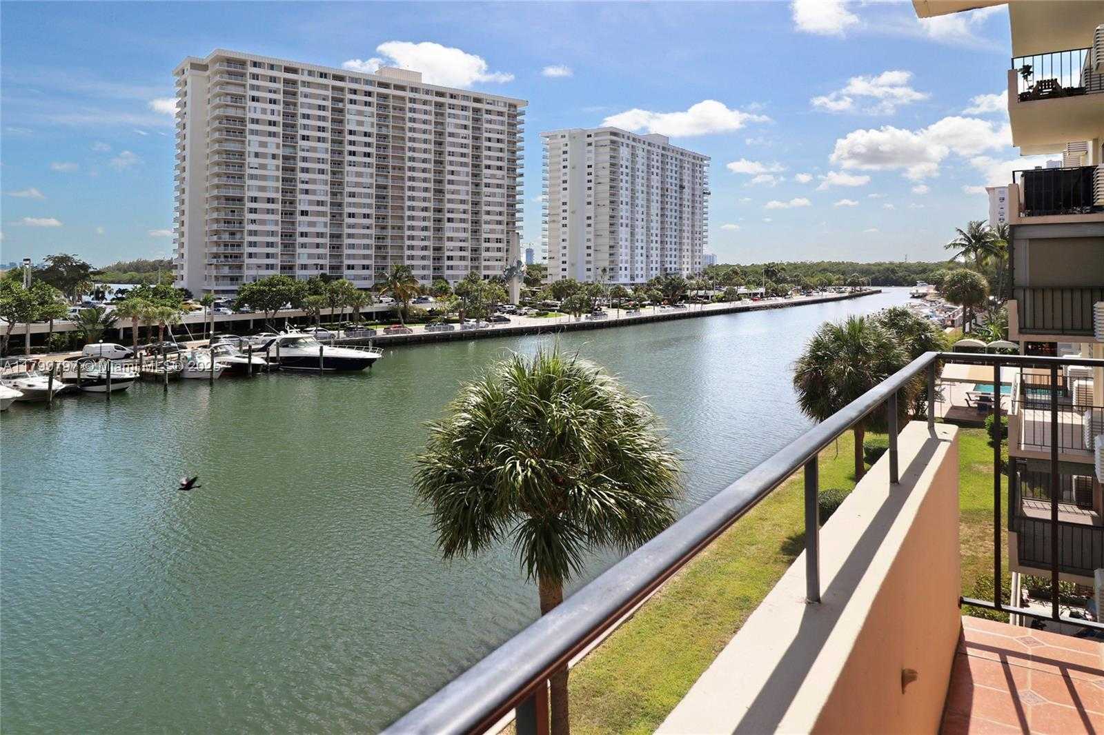 Small Image of 220 KINGS POINT DR #403, Sunny Isles Beach Number 22