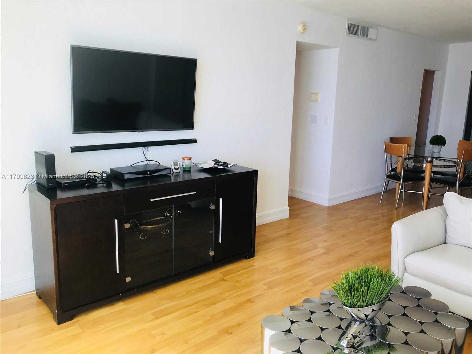 Small Image of 3801 SOUTH OCEAN DR #14K, Hollywood Number 10