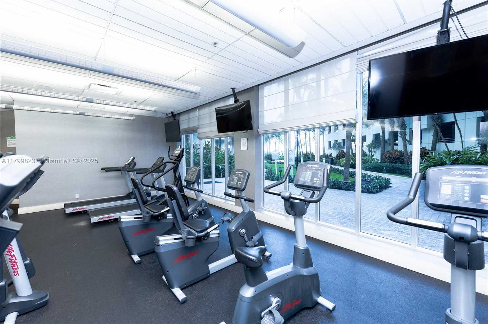 Small Image of 3801 SOUTH OCEAN DR #14K, Hollywood Number 16