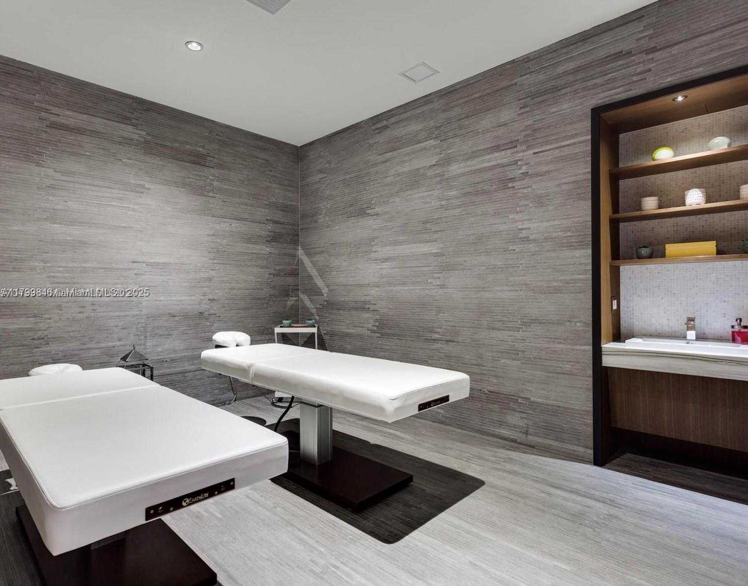 Small Image of 55 SOUTH WEST 9TH ST #2808, Miami Number 29