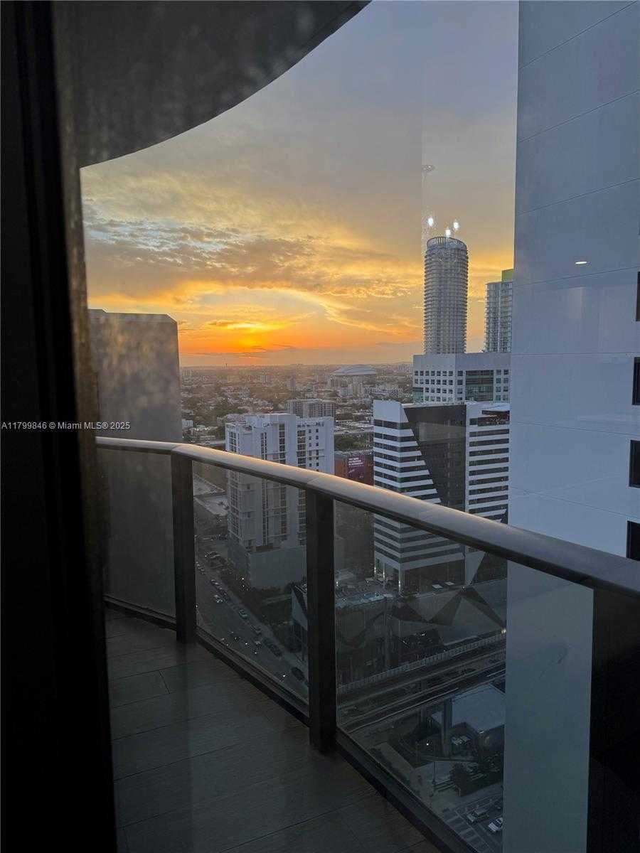 Small Image of 55 SOUTH WEST 9TH ST #2808, Miami Number 3