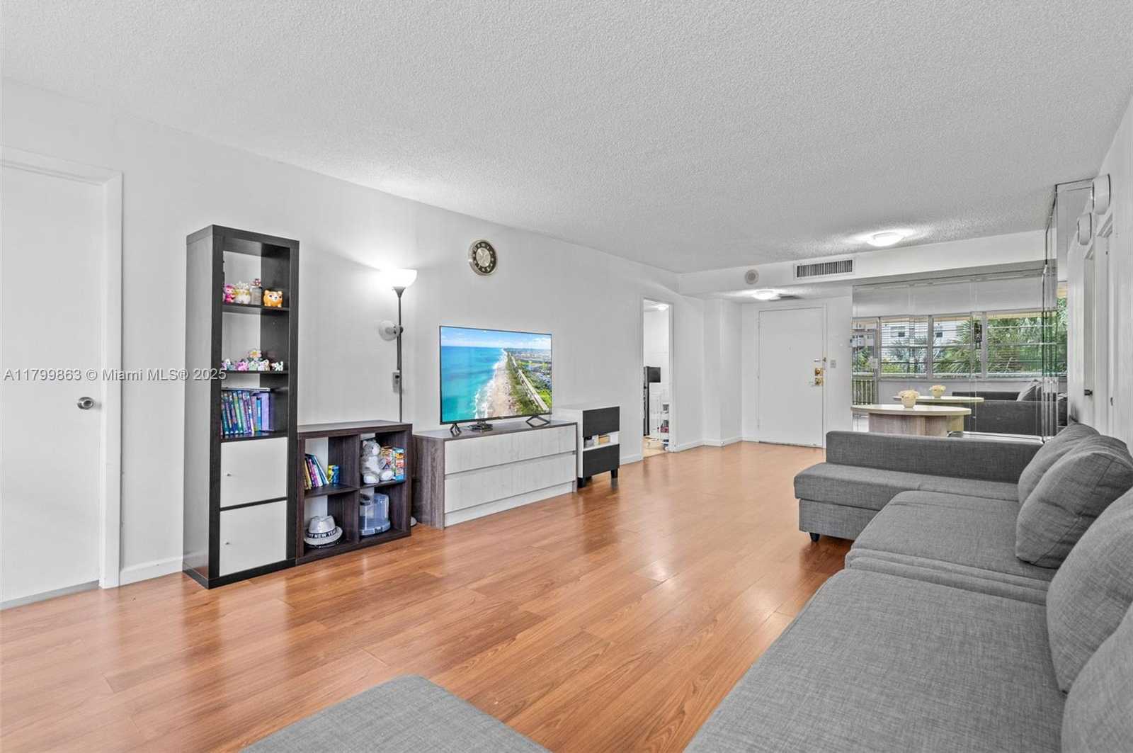 Small Image of 251 174TH ST #212, Sunny Isles Beach Number 4