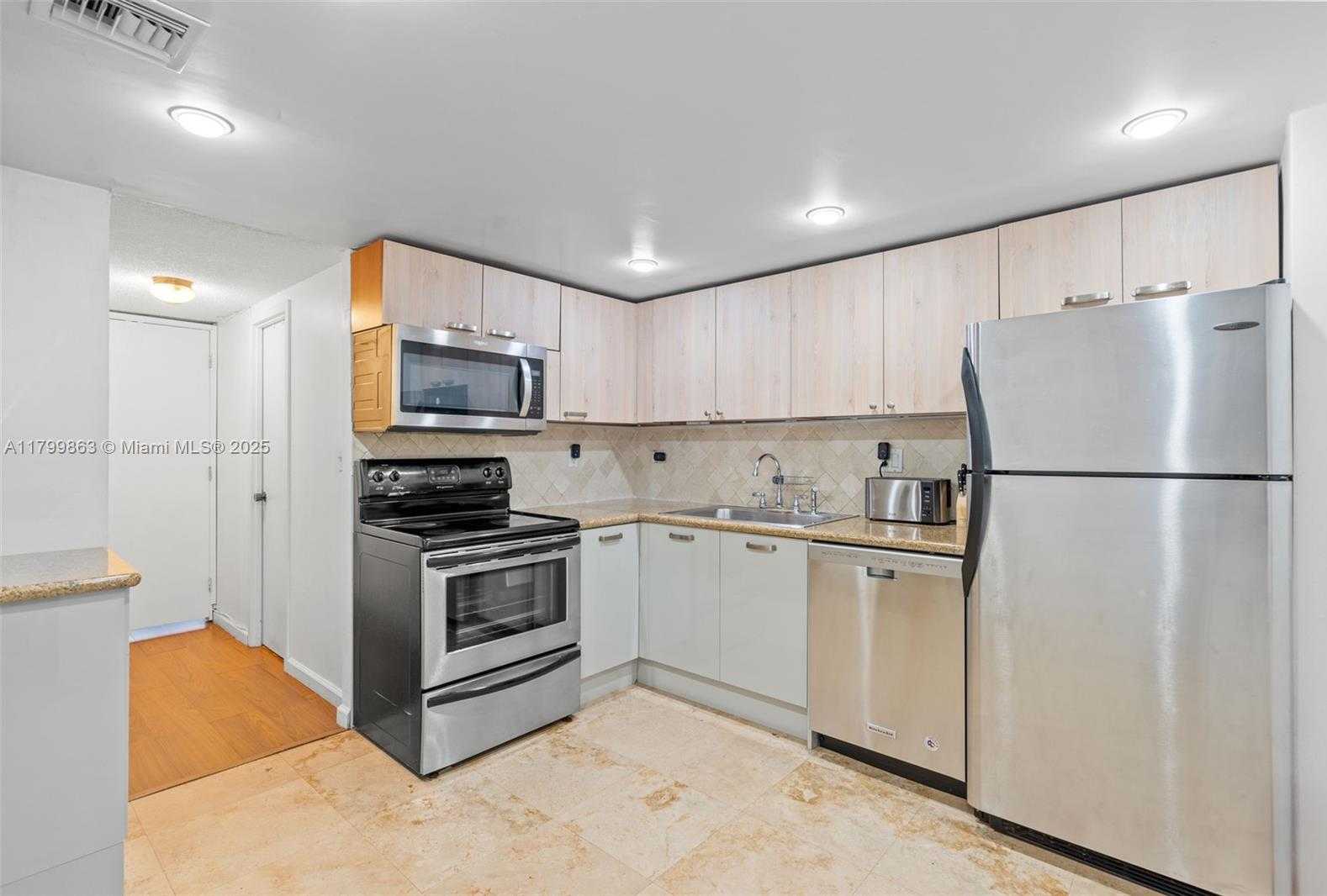 Small Image of 251 174TH ST #212, Sunny Isles Beach Number 6