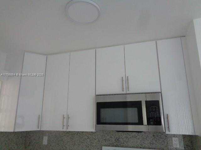 Small Image of 8820 FONTAINEBLEAU BLVD #408, Miami Number 15