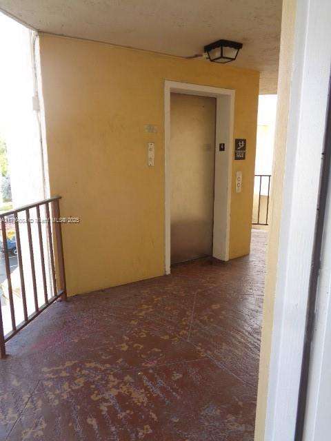 Small Image of 8820 FONTAINEBLEAU BLVD #408, Miami Number 4