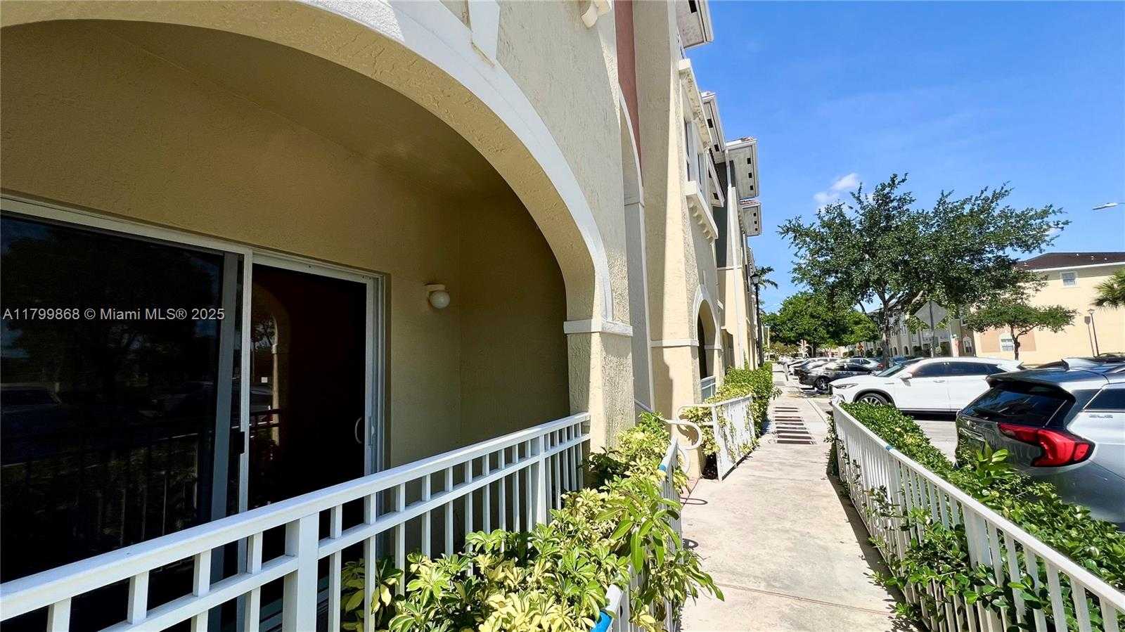 Small Image of 10855 NORTH WEST 88TH TER #101, Doral Number 2
