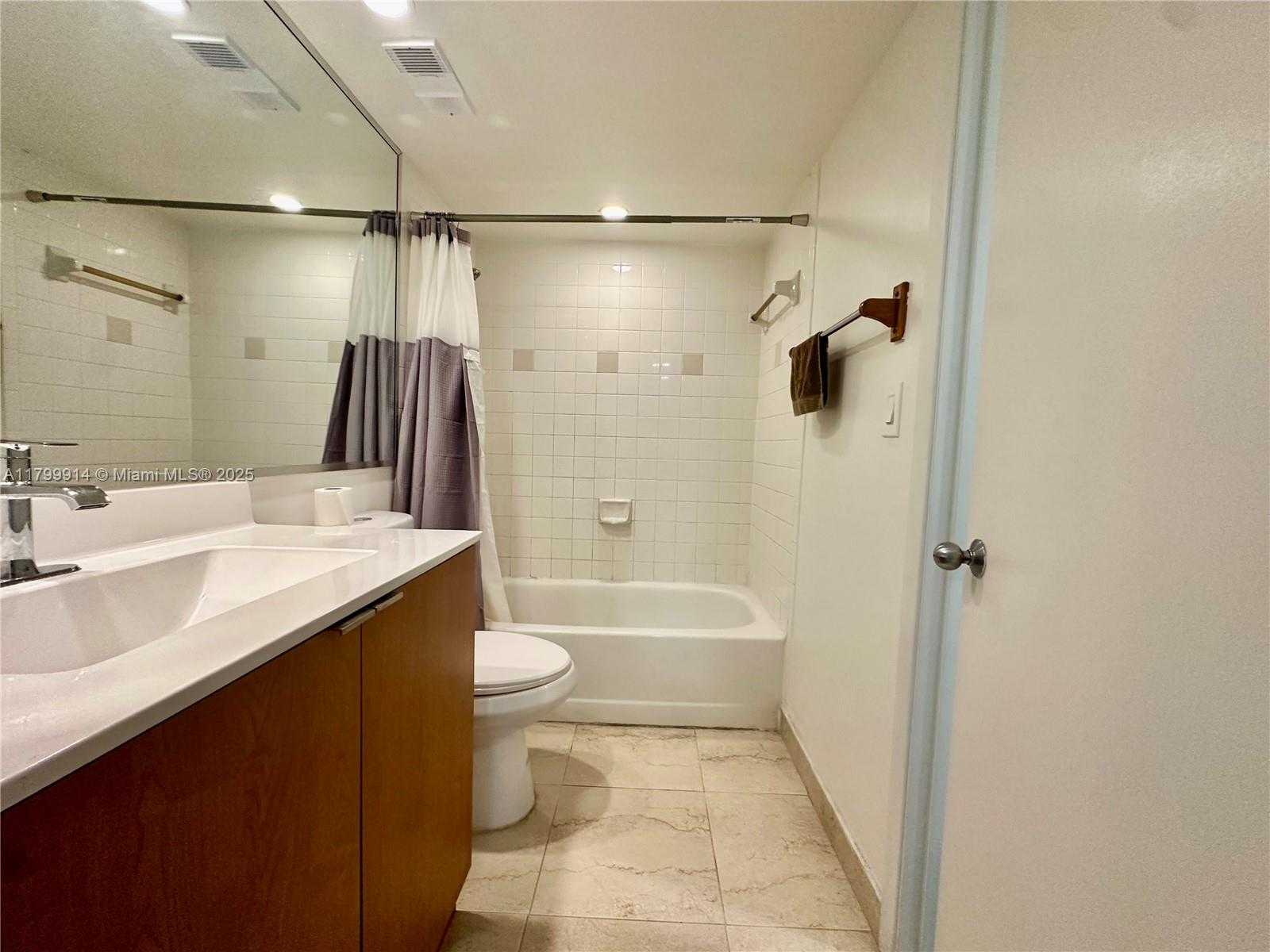 Small Image of 1550 BRICKELL AVE #A-509, Miami Number 5