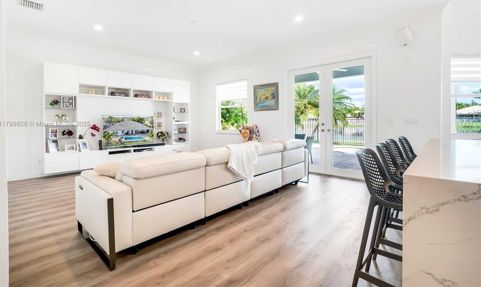 Small Image of 3816 WEST HIBISCUS ST #3816, Weston Number 26