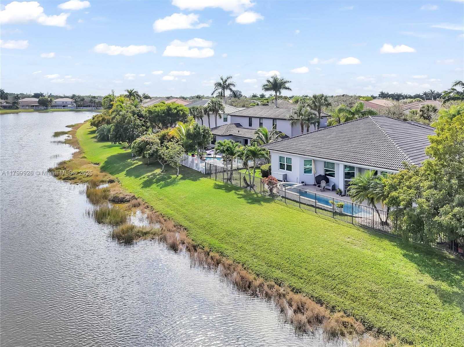 Small Image of 3816 WEST HIBISCUS ST #3816, Weston Number 53