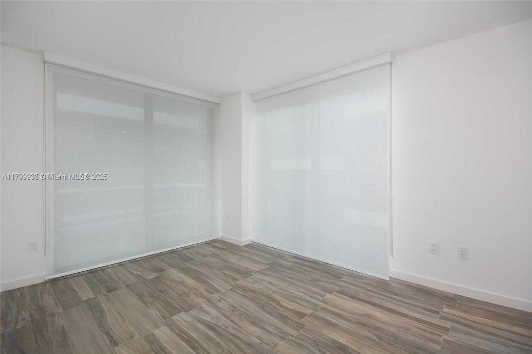 Small Image of 460 NORTH EAST 28 ST #501, Miami Number 11