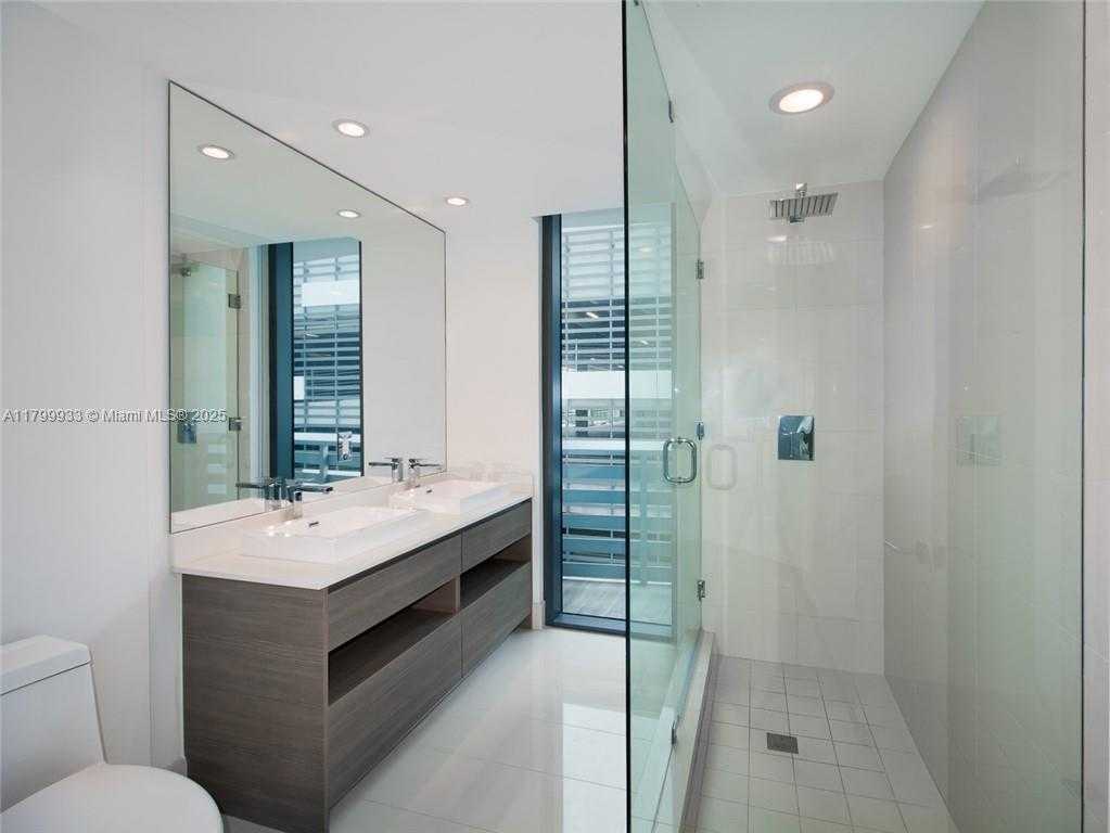 Small Image of 460 NORTH EAST 28 ST #501, Miami Number 12