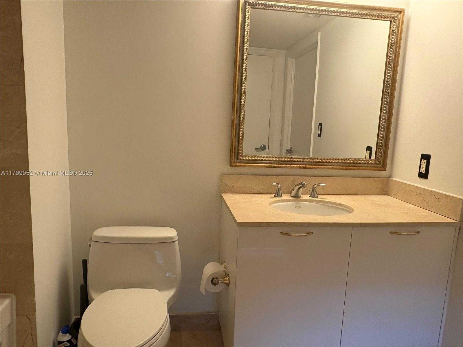 Small Image of 1800 NORTH BAYSHORE DR #3508, Miami Number 12