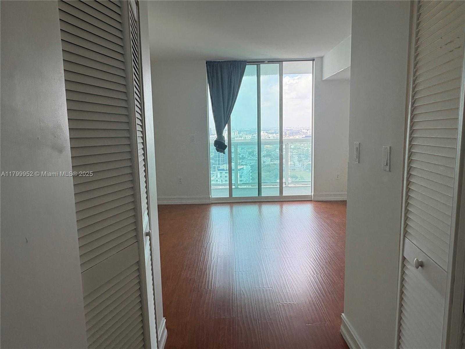 Small Image of 1800 NORTH BAYSHORE DR #3508, Miami Number 14