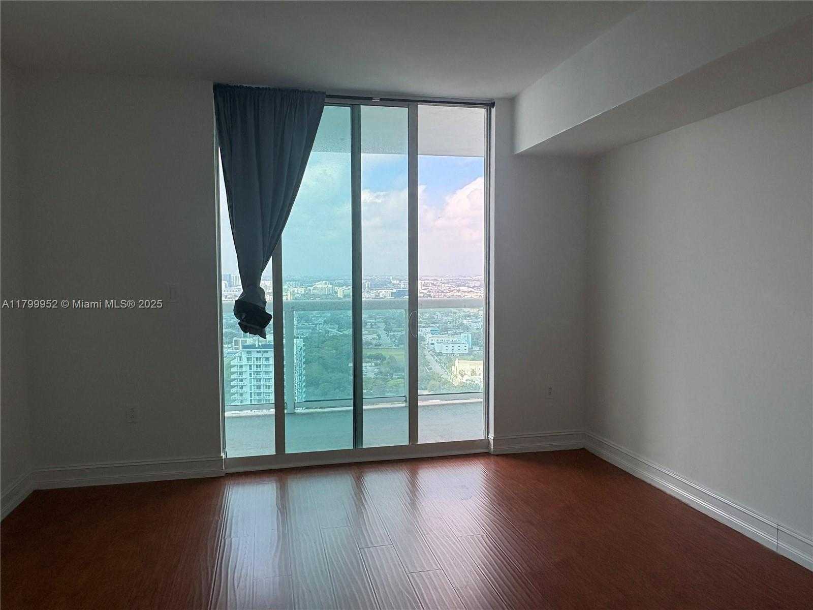 Small Image of 1800 NORTH BAYSHORE DR #3508, Miami Number 15