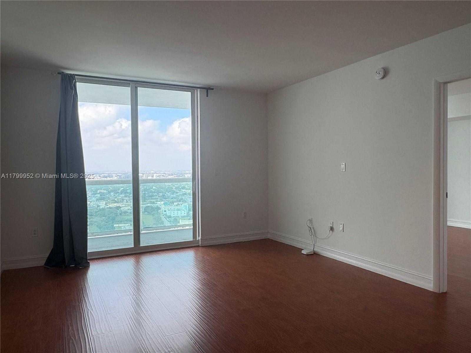 Small Image of 1800 NORTH BAYSHORE DR #3508, Miami Number 17