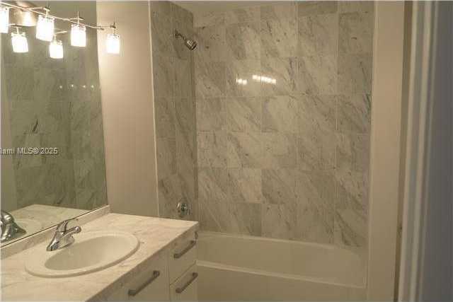 Small Image of 244 BISCAYNE BLVD #251, Miami Number 8