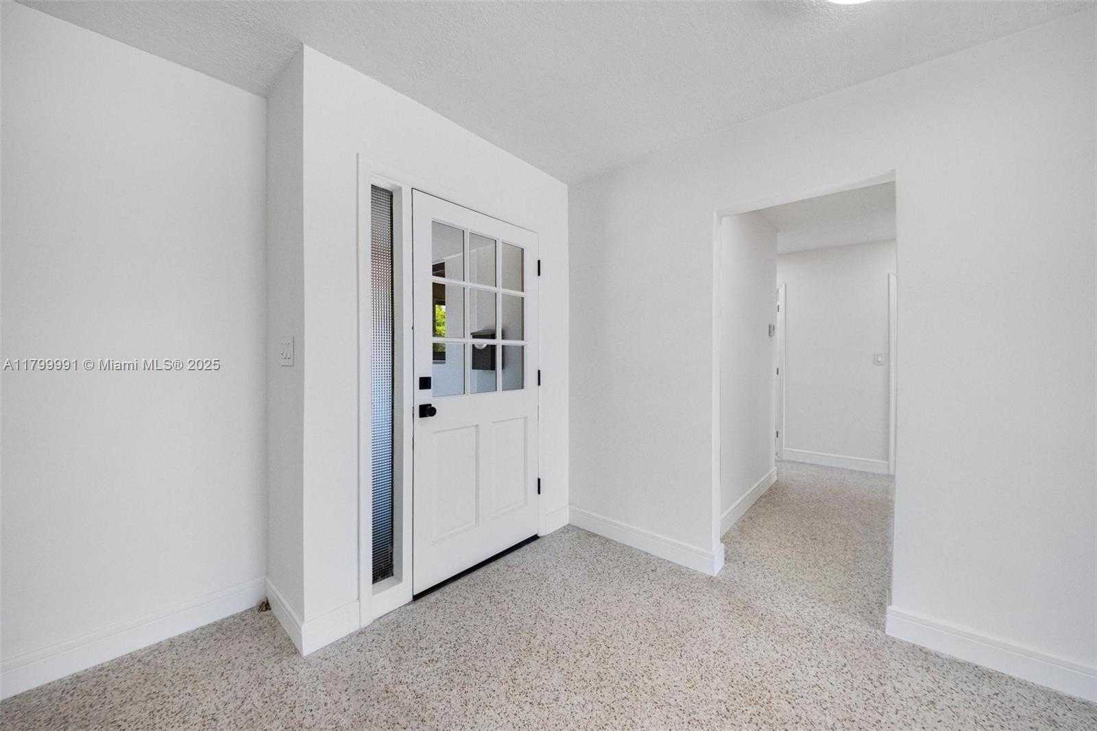Small Image of 6310 SOUTH WEST 92ND AVE, Miami Number 10