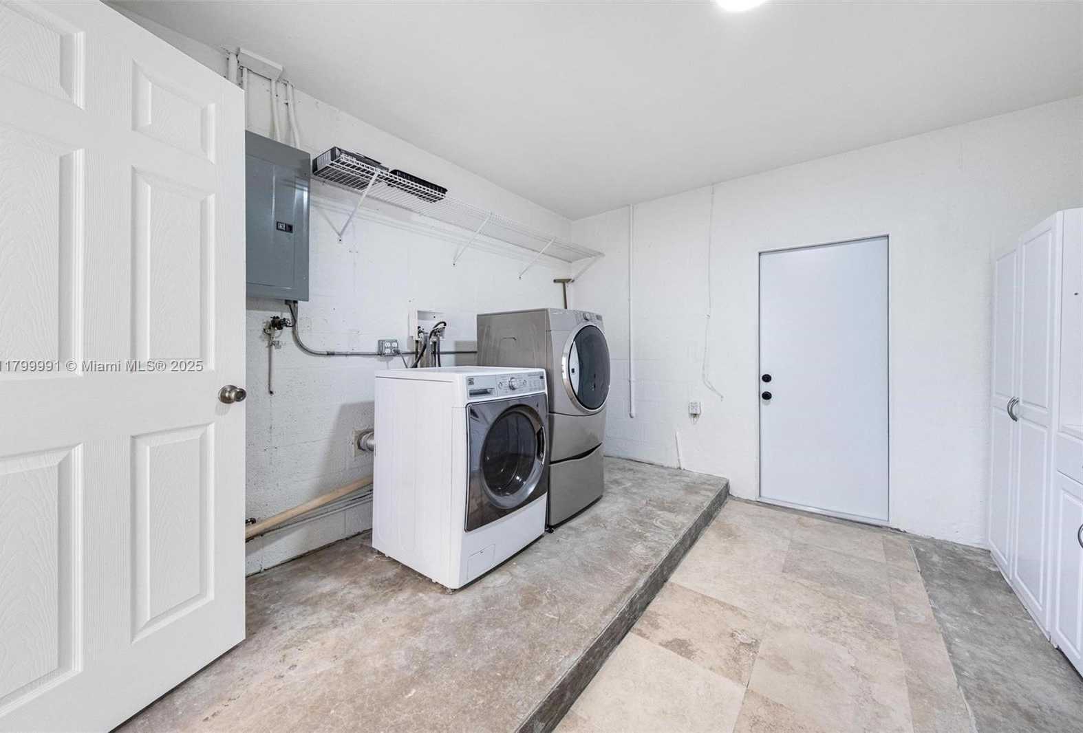 Small Image of 6310 SOUTH WEST 92ND AVE, Miami Number 16