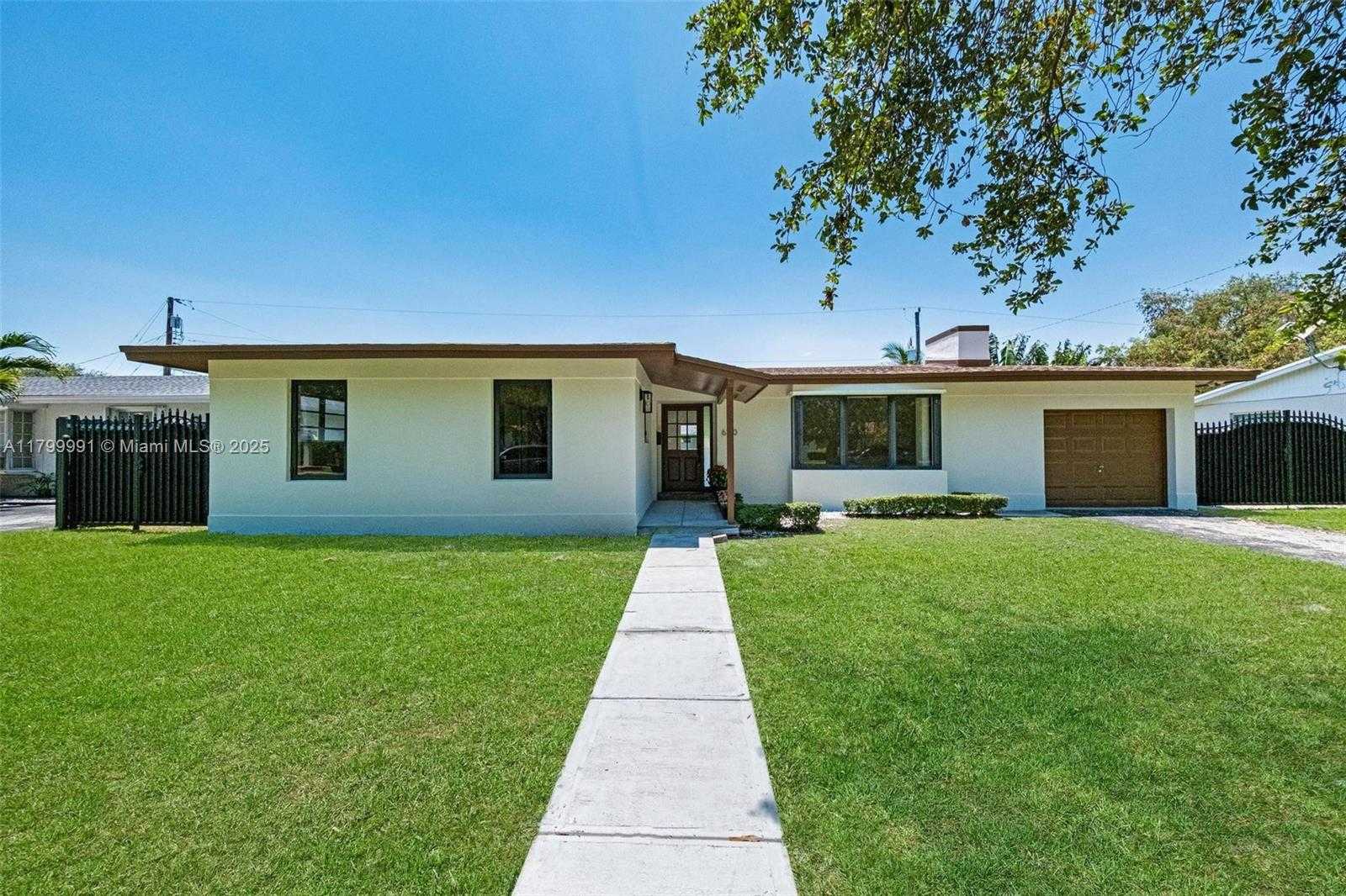 Small Image of 6310 SOUTH WEST 92ND AVE, Miami Number 3
