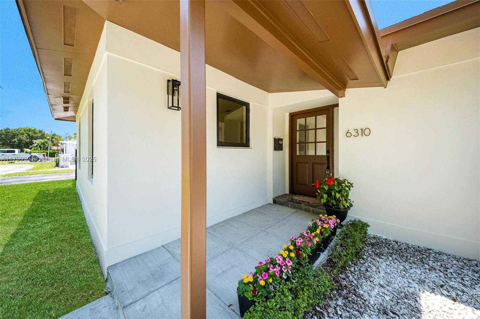 Small Image of 6310 SOUTH WEST 92ND AVE, Miami Number 46