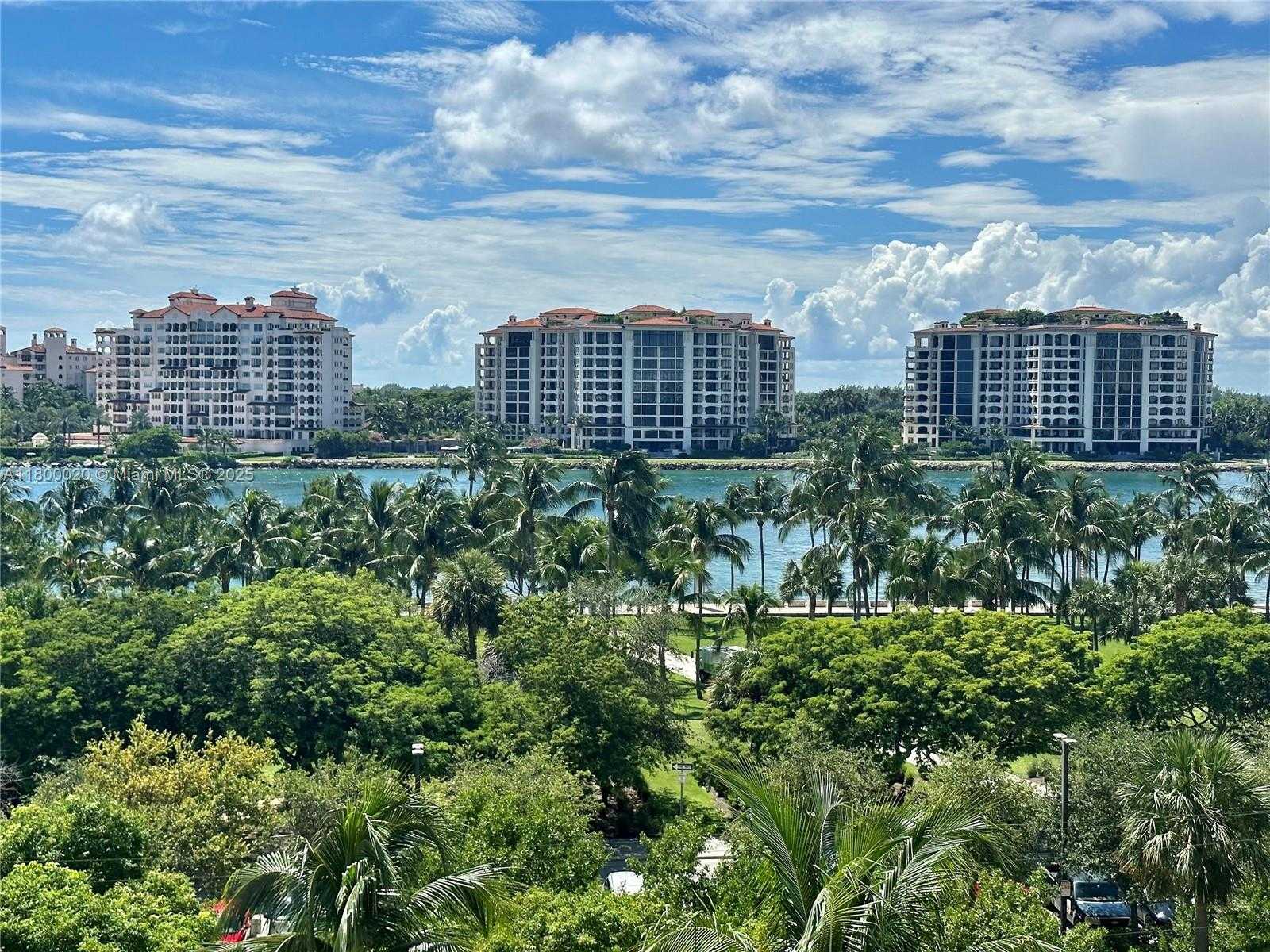 Small Image of 400 SOUTH POINTE DR #605, Miami Beach Number 13