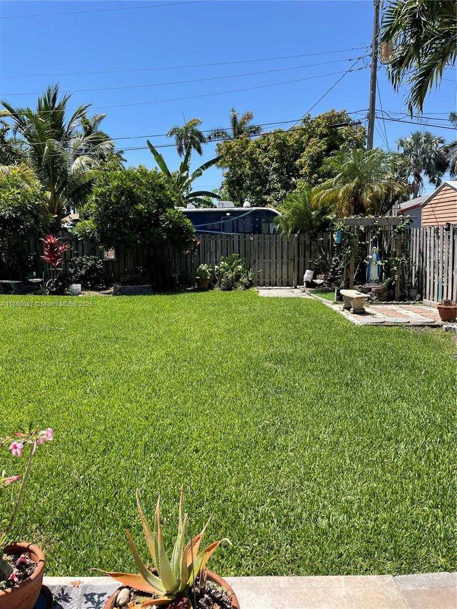 Small Image of 1526 CLEVELAND ST, Hollywood Number 3