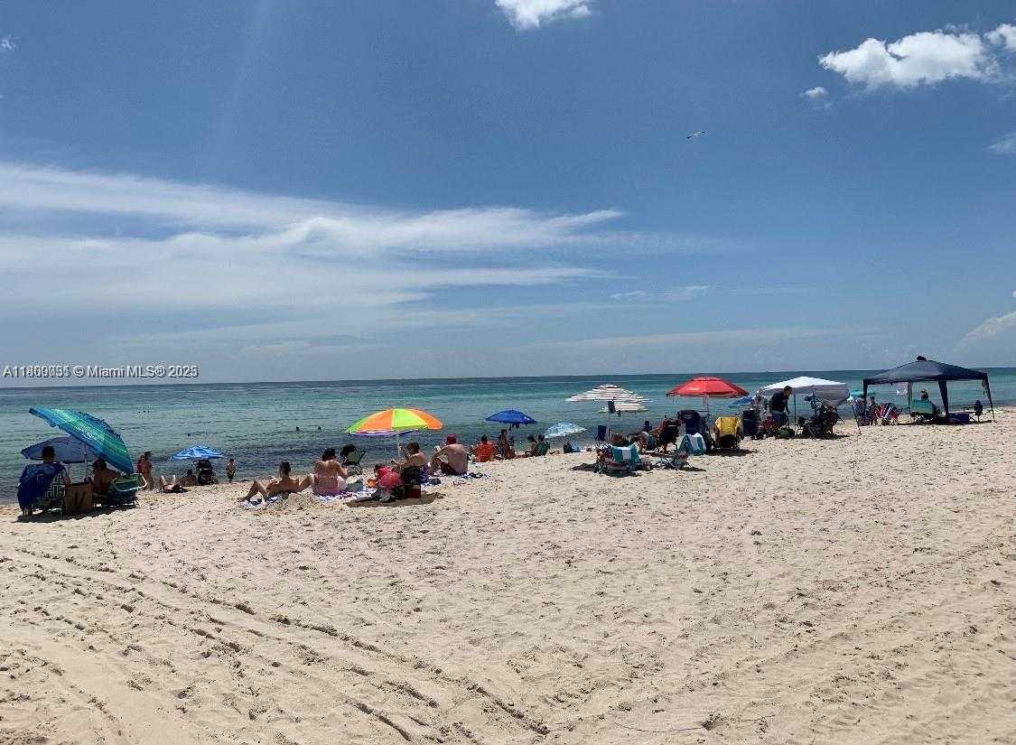 Small Image of 7445 HARDING AVE #109, Miami Beach Number 26