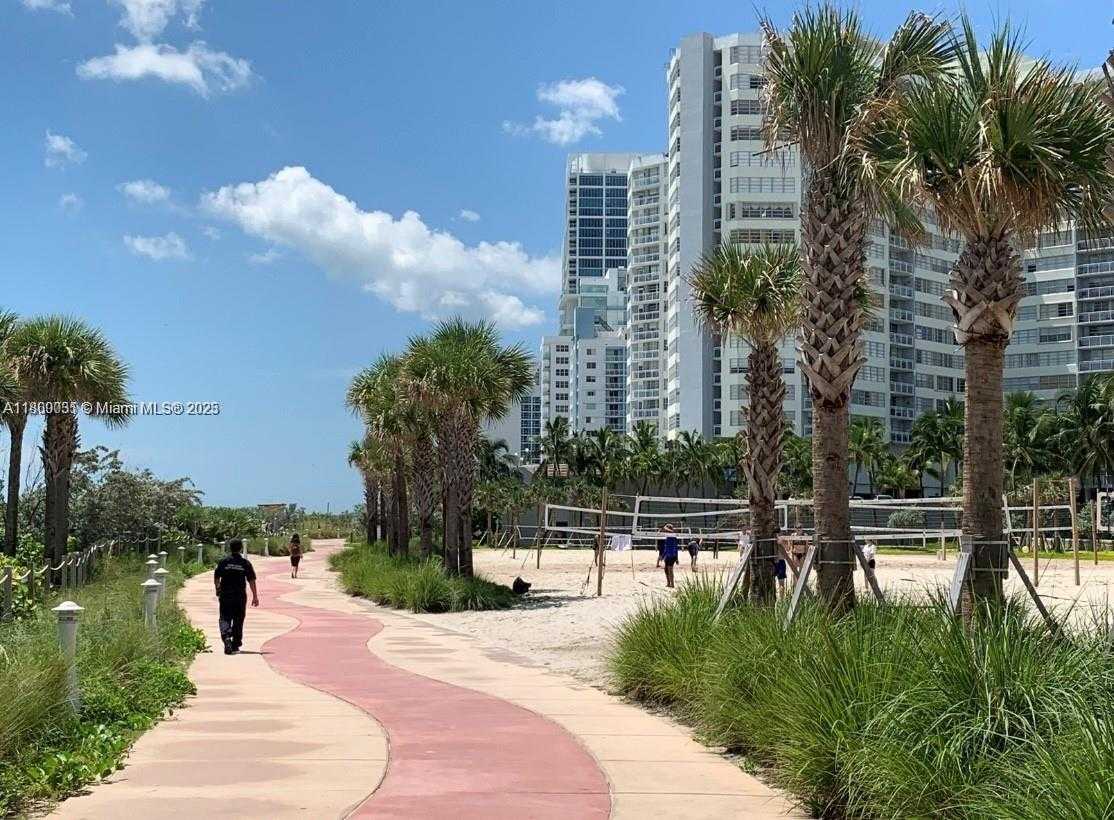 Small Image of 7445 HARDING AVE #109, Miami Beach Number 27
