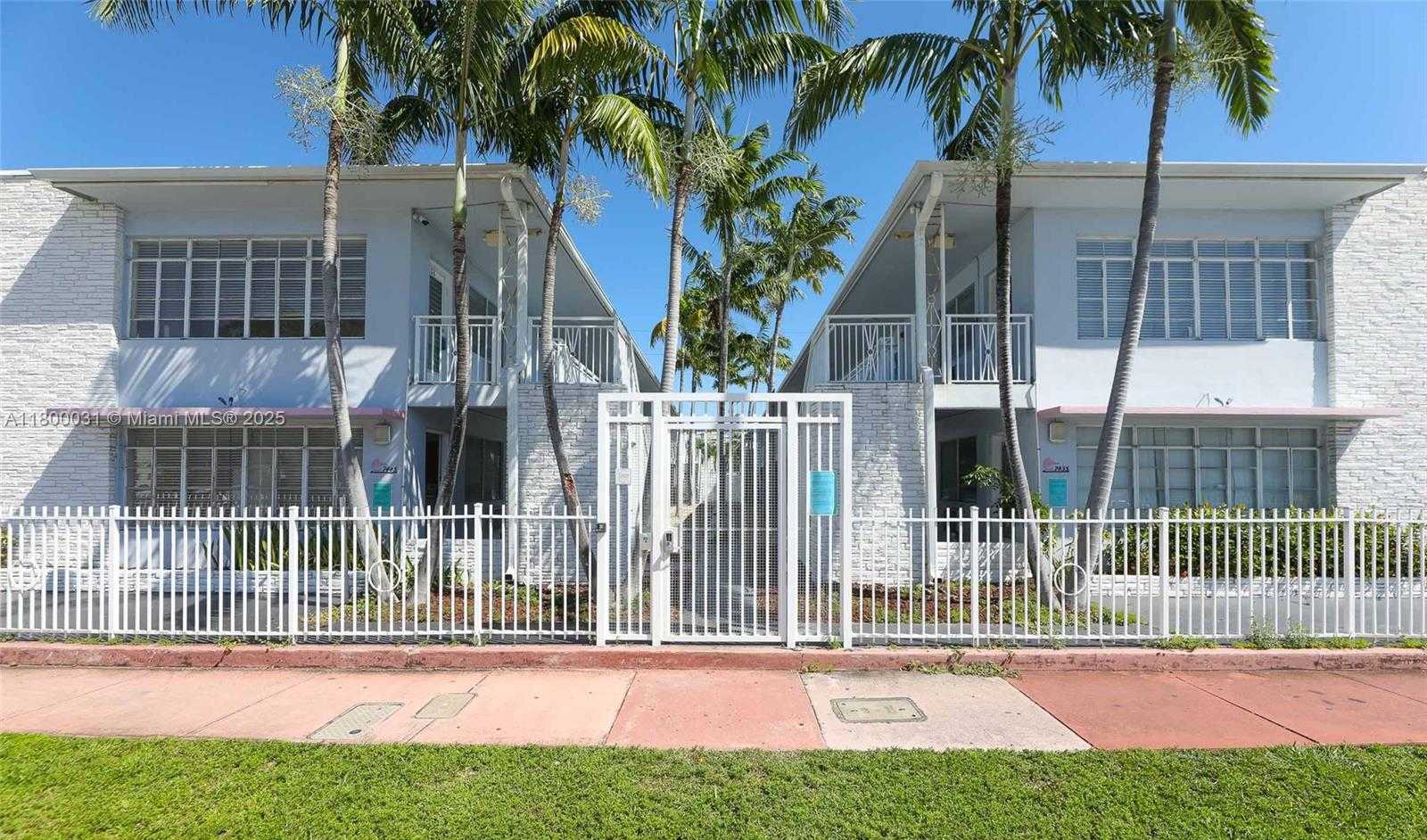 Small Image of 7445 HARDING AVE #109, Miami Beach Number 8