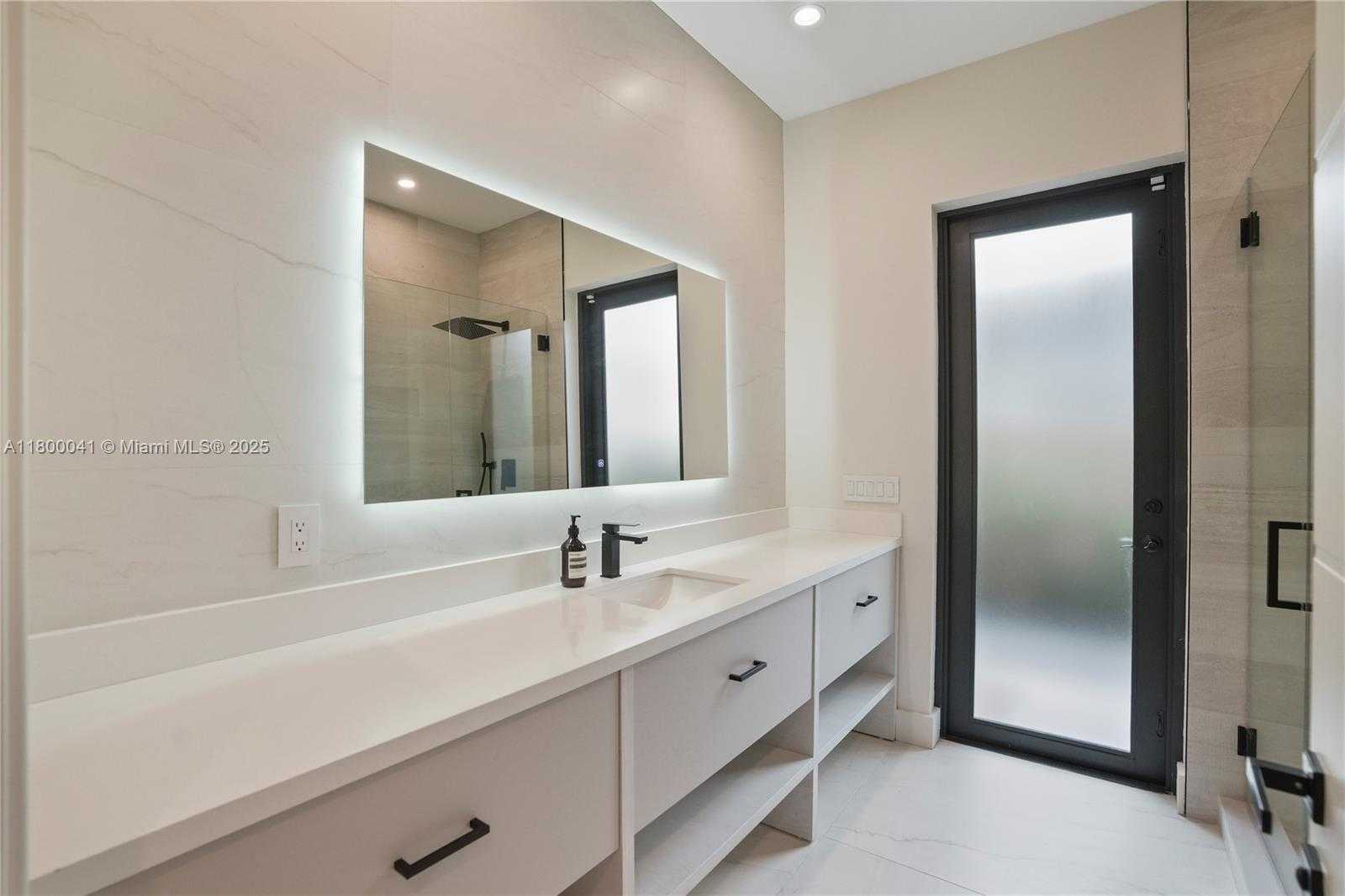 Small Image of 739 NORTH EAST 17TH WAY, Fort Lauderdale Number 23