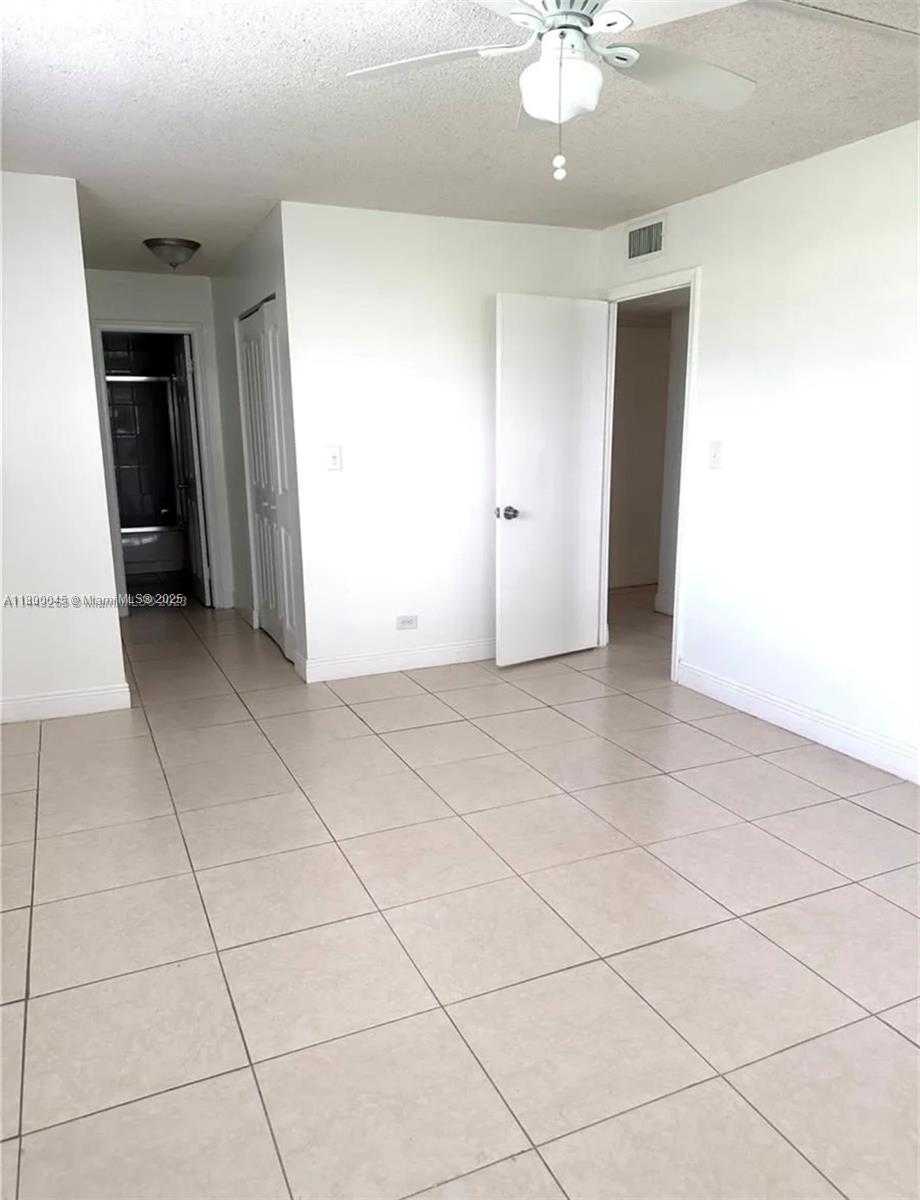 Small Image of 8101 SOUTH WEST 72ND AVE #401W, Miami Number 13