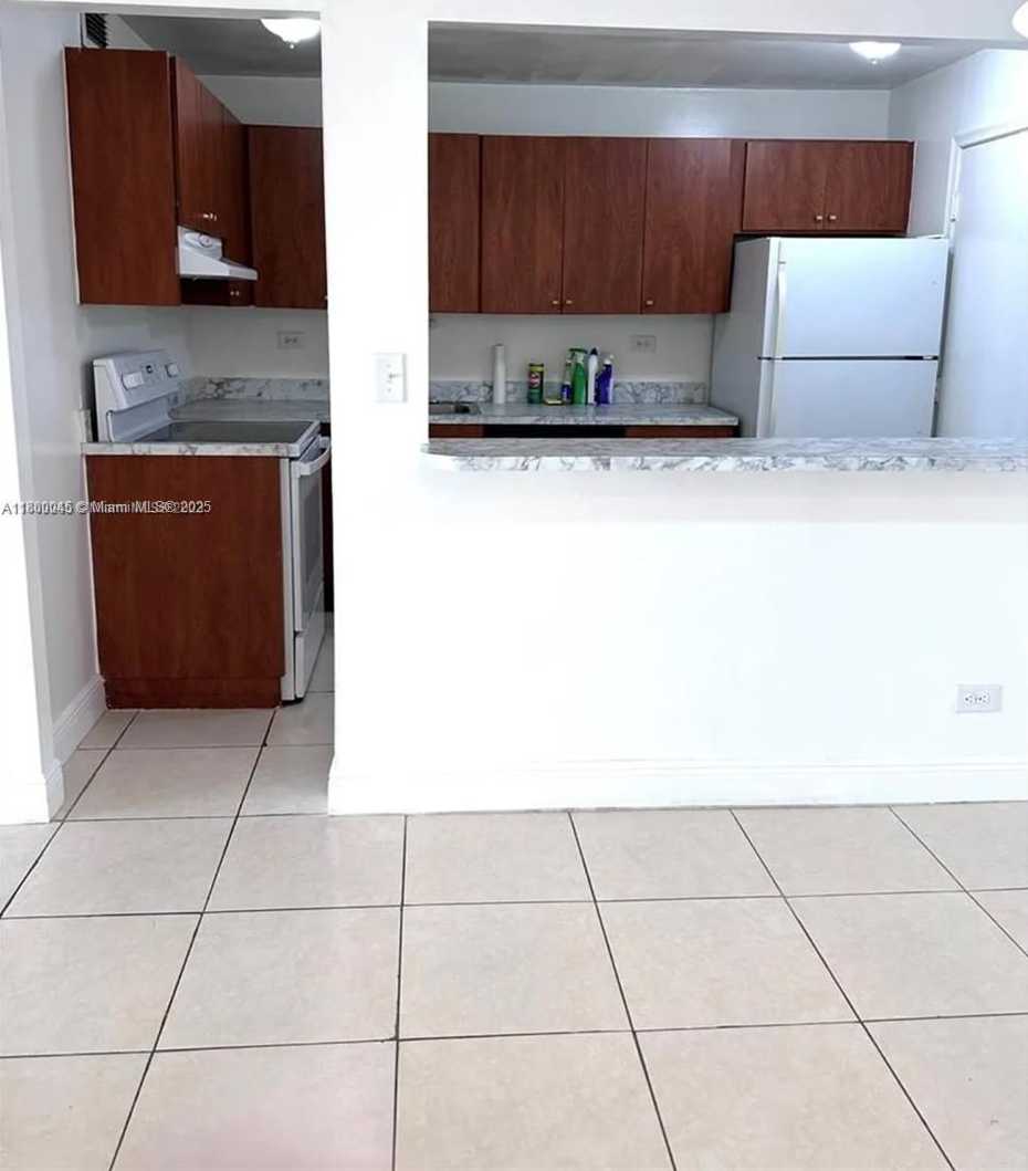Small Image of 8101 SOUTH WEST 72ND AVE #401W, Miami Number 6