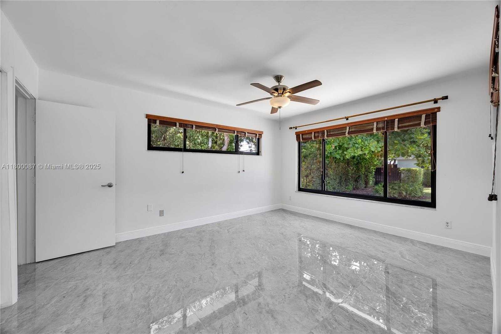 Small Image of 6611 SOUTH WEST 63RD AVE, South Miami Number 10