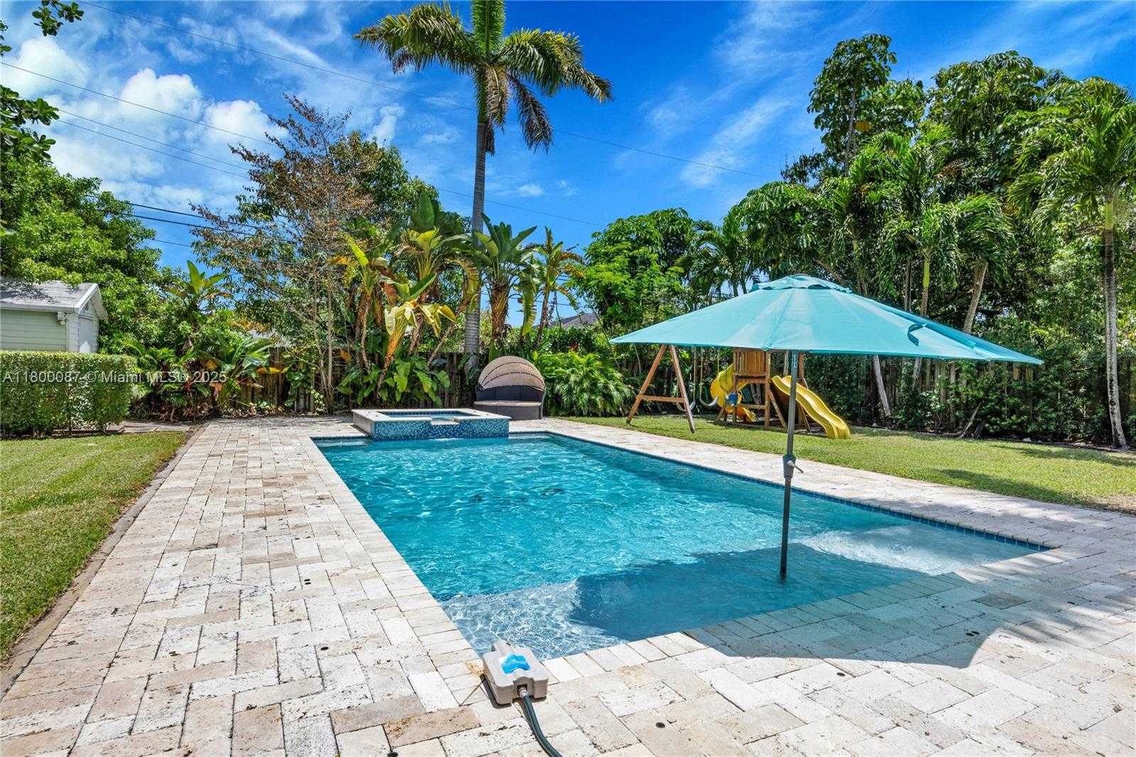 Small Image of 6611 SOUTH WEST 63RD AVE, South Miami Number 4
