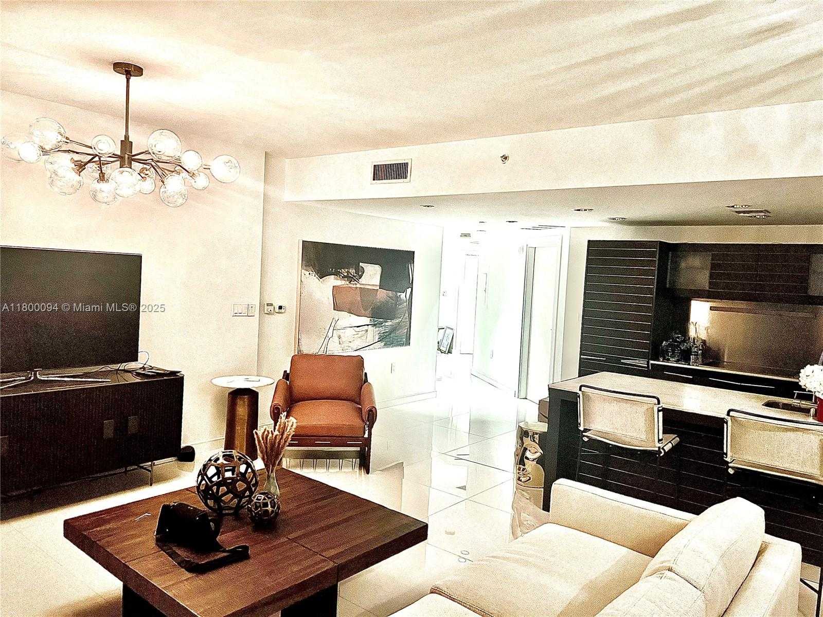 Small Image of 200 BISCAYNE BLVD WAY #3201, Miami Number 24