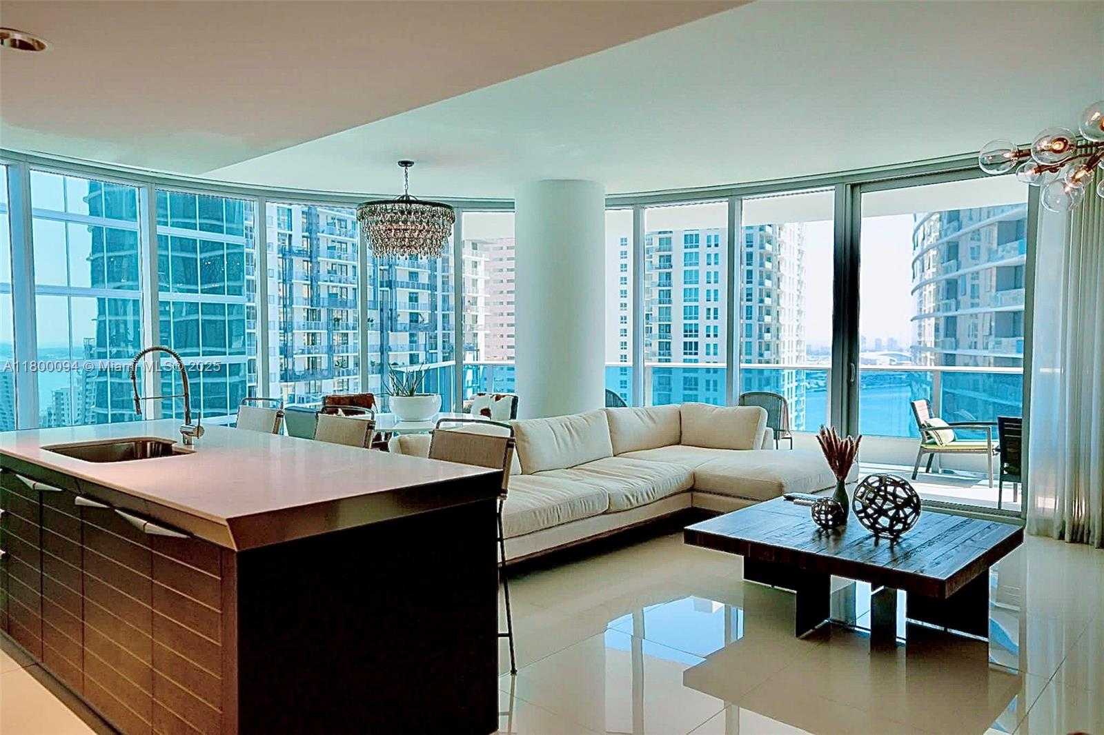Small Image of 200 BISCAYNE BLVD WAY #3201, Miami Number 25