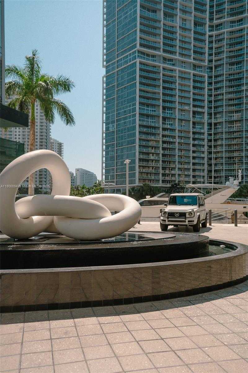 Small Image of 200 BISCAYNE BLVD WAY #3201, Miami Number 32