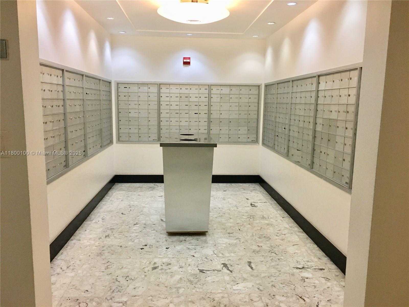 Small Image of 1200 WEST AVE #1502, Miami Beach Number 18