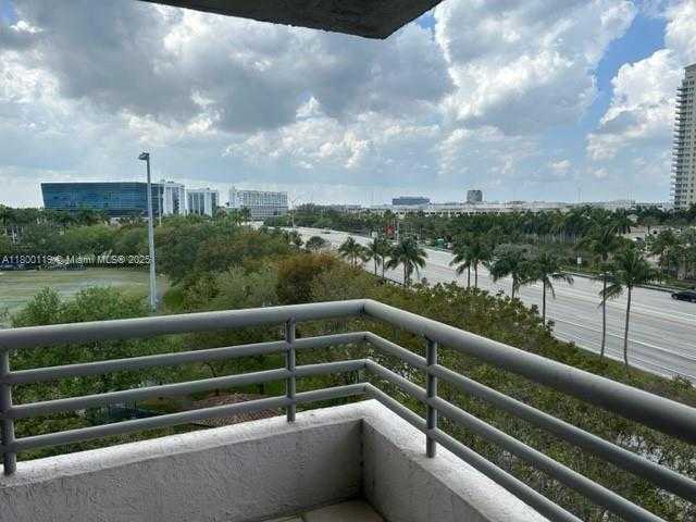 Small Image of 3300 NORTH EAST 191ST ST #606, Aventura Number 12