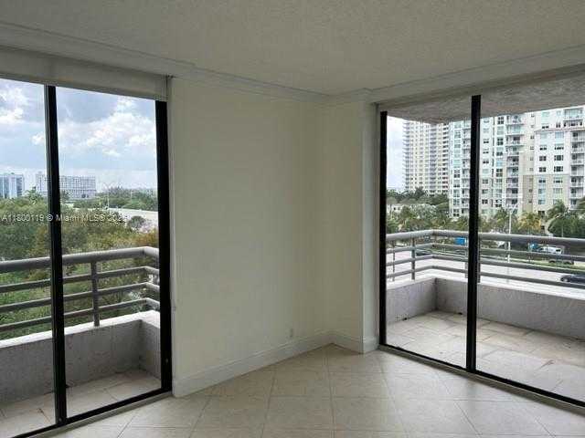 Small Image of 3300 NORTH EAST 191ST ST #606, Aventura Number 7