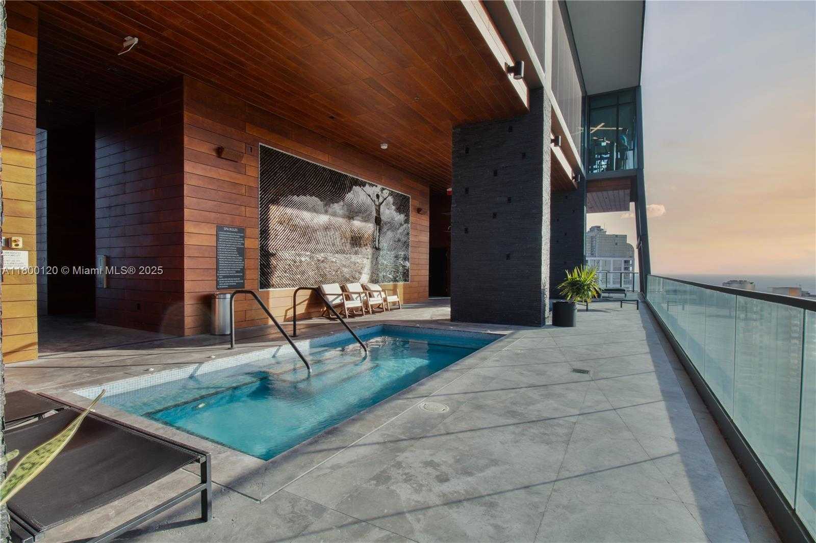 Small Image of 1451 BRICKELL AVE #1906, Miami Number 16