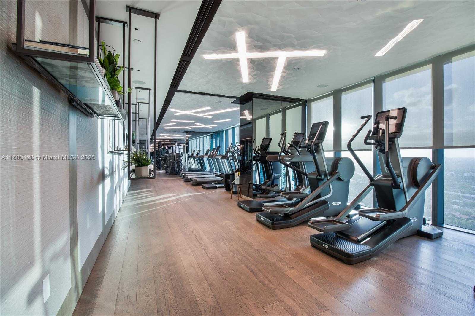 Small Image of 1451 BRICKELL AVE #1906, Miami Number 25