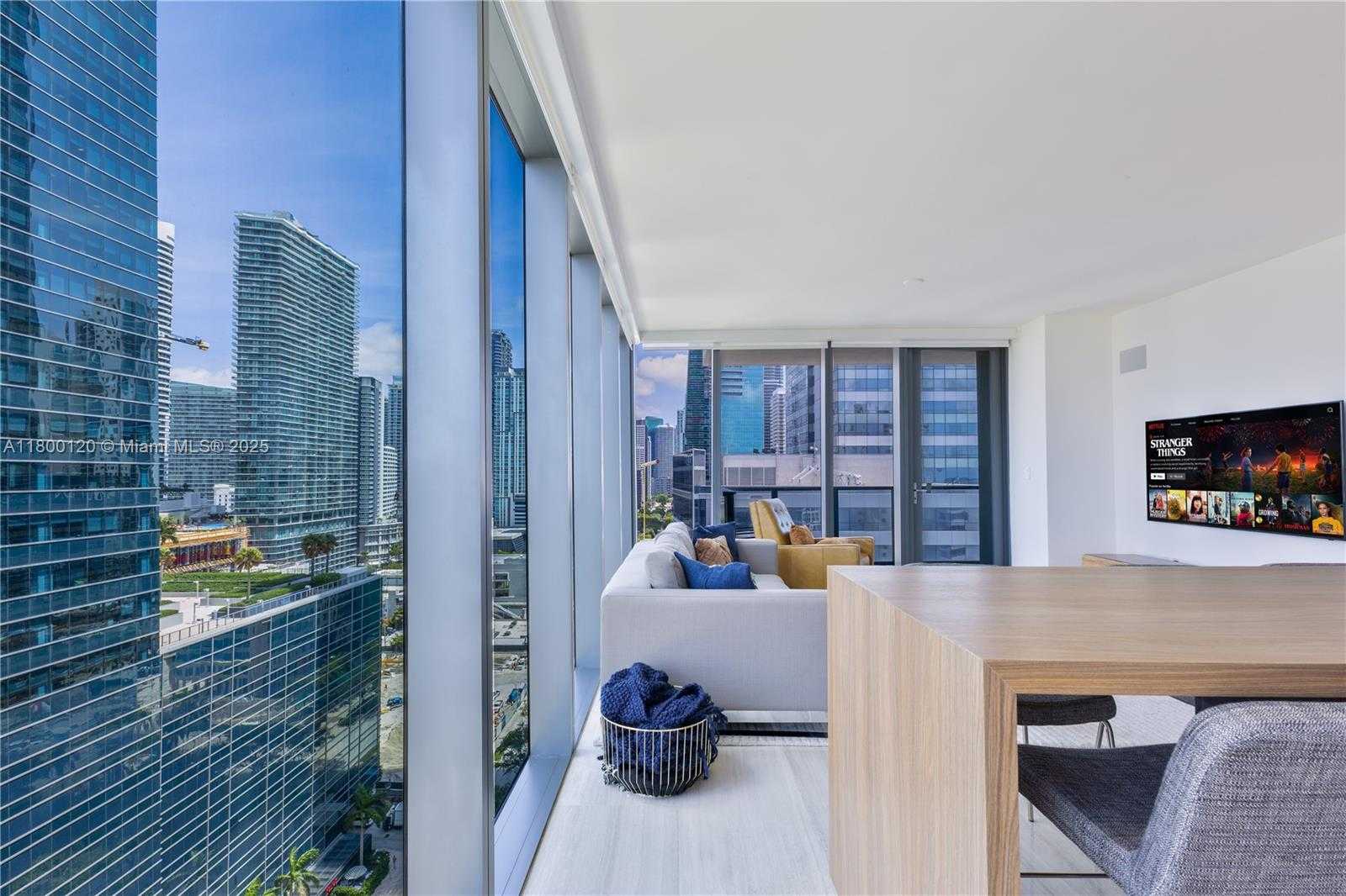 Small Image of 1451 BRICKELL AVE #1906, Miami Number 7