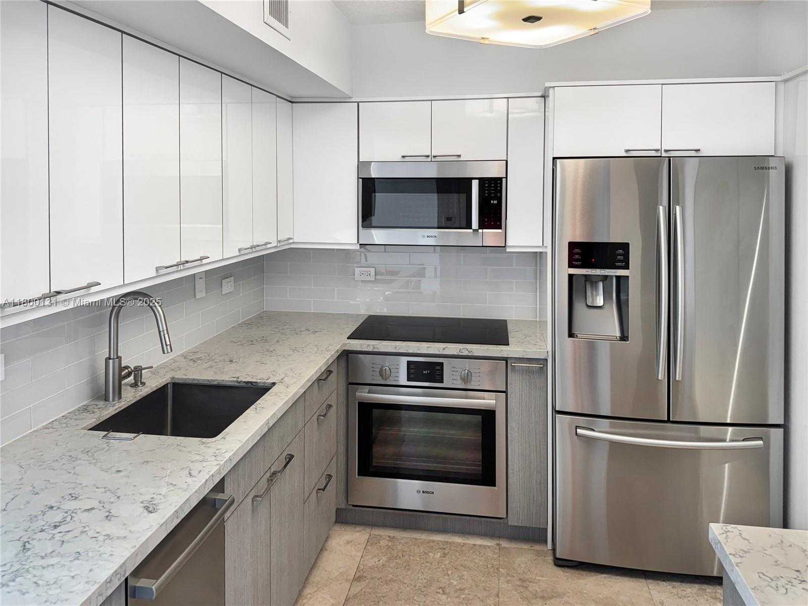 Small Image of 31 SOUTH EAST 5TH ST #3204, Miami Number 5