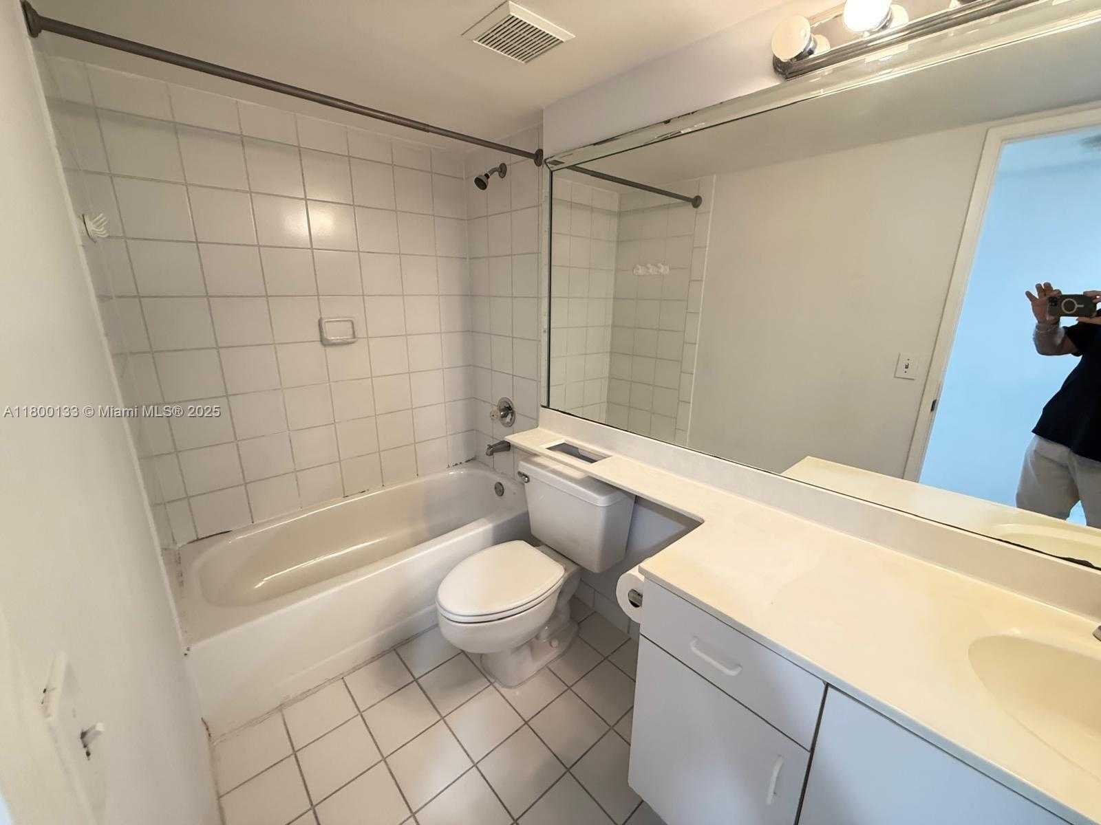 Small Image of 3300 NORTH EAST 191ST ST #1801, Aventura Number 7