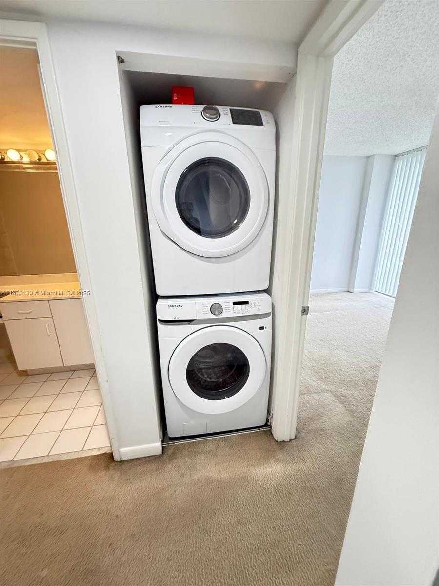 Small Image of 3300 NORTH EAST 191ST ST #1801, Aventura Number 8